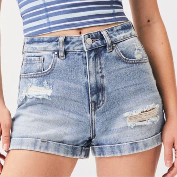 2/$30 PacSun Mom Jean Shorts Distressed Blue Denim Cuffed Light Wash Size 23 - Picture 1 of 11